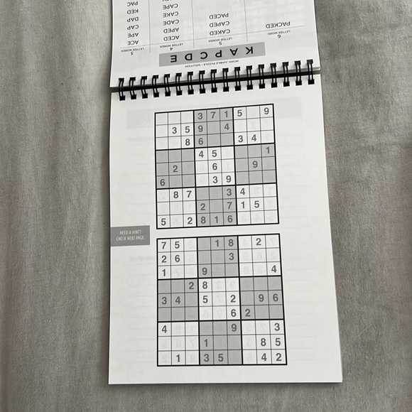 NEW Fab Fit Fun - Picture 6 of 8